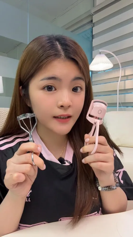 Electric Eyelash, published on @ono.prettylab